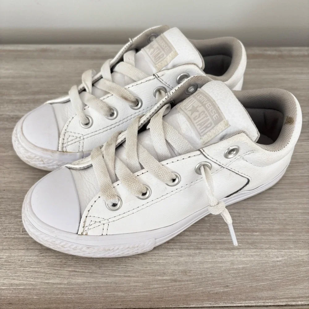 Converse All‎ Star White Leather Junior Sneakers Size 1.5 Youth Casual Shoes